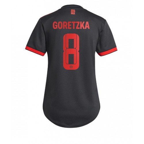 Bayern Munich Leon Goretzka #8 Tredjedrakt Kvinner 2022-23 Kortermet Bayern Munich Leon Goretzka #8 Tredjedrakt Kvinner 2022-23 Kortermet